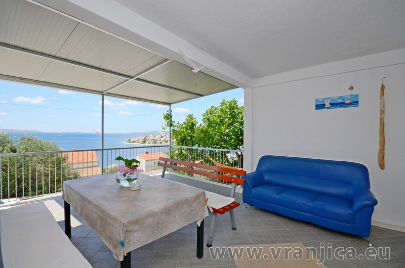 Chorvatcko Apartmán DUKIČ - OKRUG GORNJI AP2 (2+1)