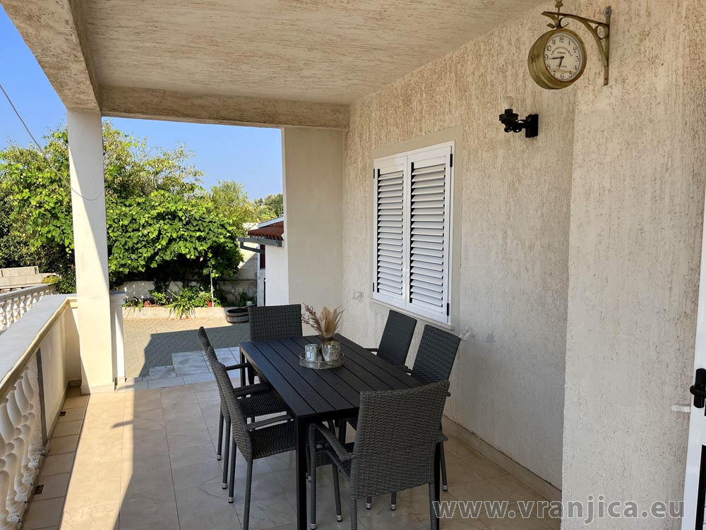 Chorvatcko Apartmán MILE - OKRUG GORNJI AP1 (6+1)